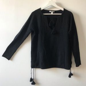 Autumn Cashmere 100% Cashmere thin black sweater.